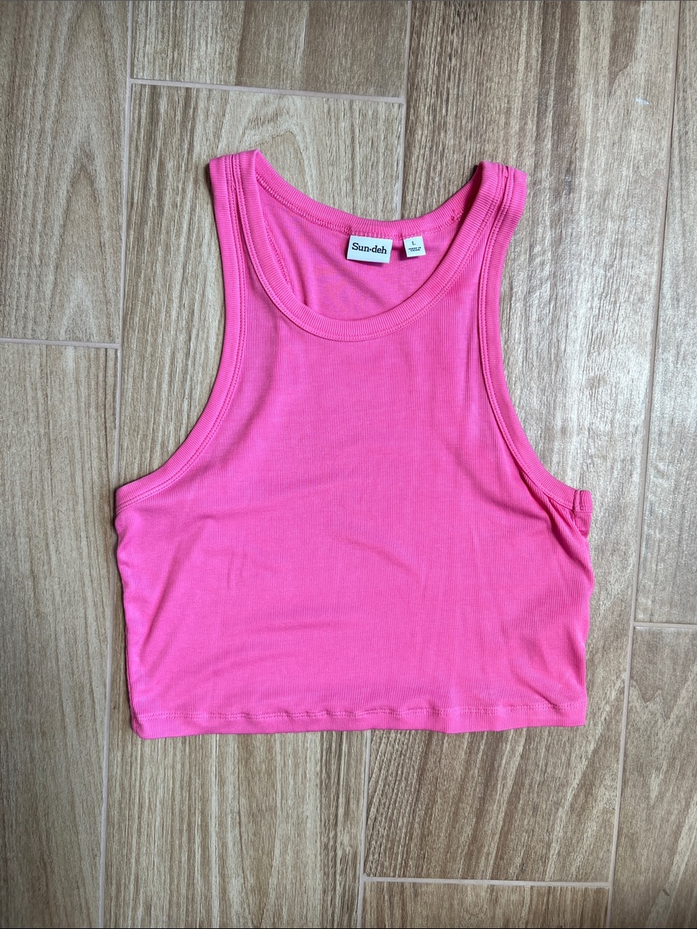 Aritzia Sun-deh Sunday Best Cropped Tank